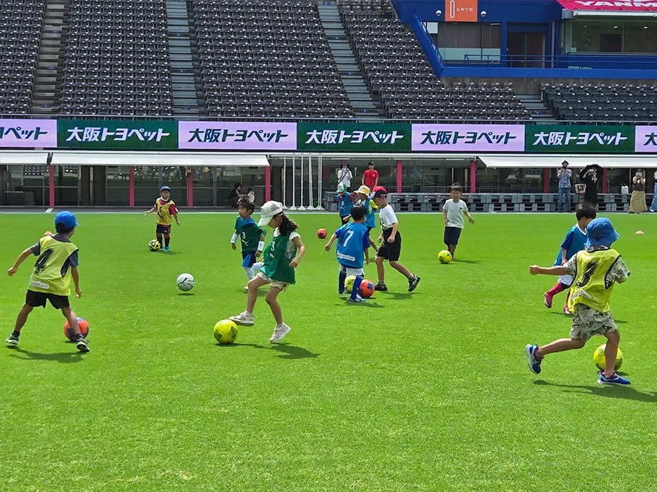 サッカースクールの開催