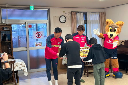 児童養護施設に寄贈
