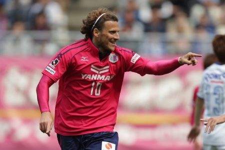 W杯MVPプレーヤーが桜の一員に